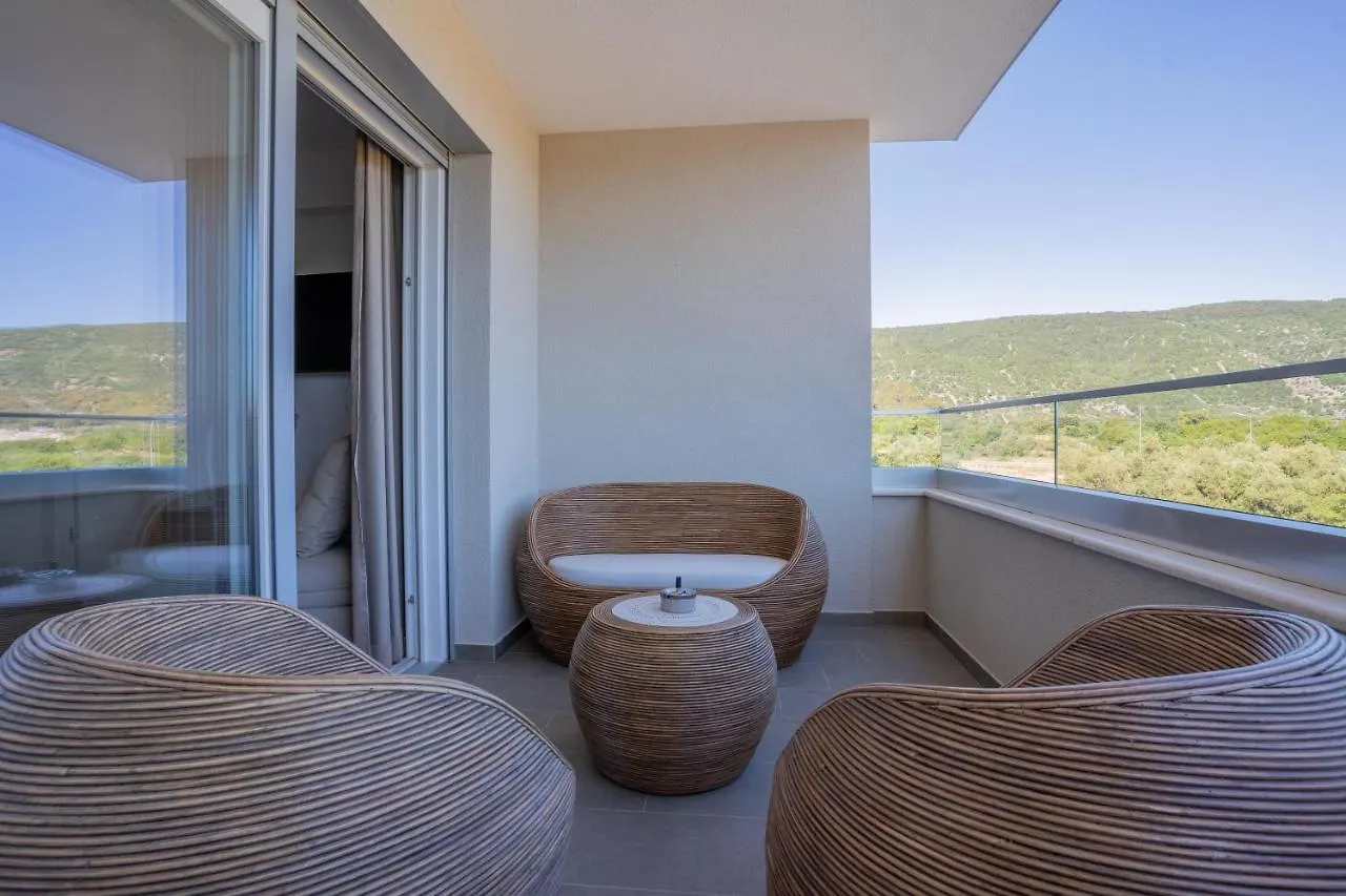 Villa Orhideja Cres 4*,