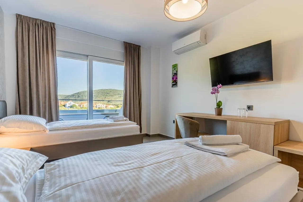**** Aparthotel Villa Orhideja Cres Croazia