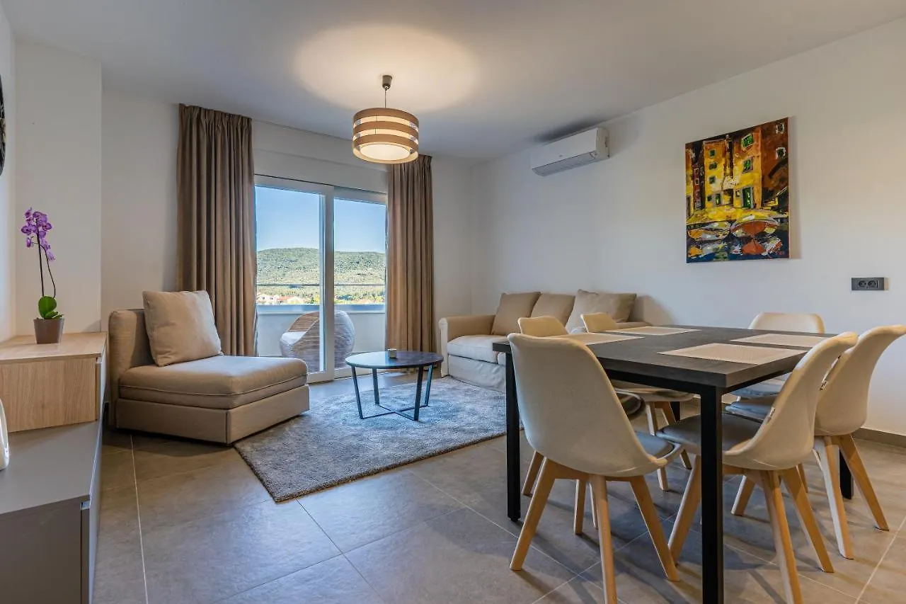 Aparthotel Villa Orhideja Cres